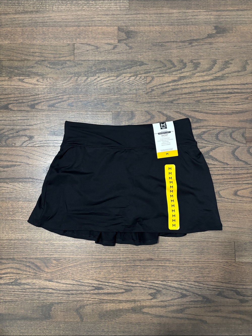 Women's Black Active Mini Skirt with Smooth Waistband
